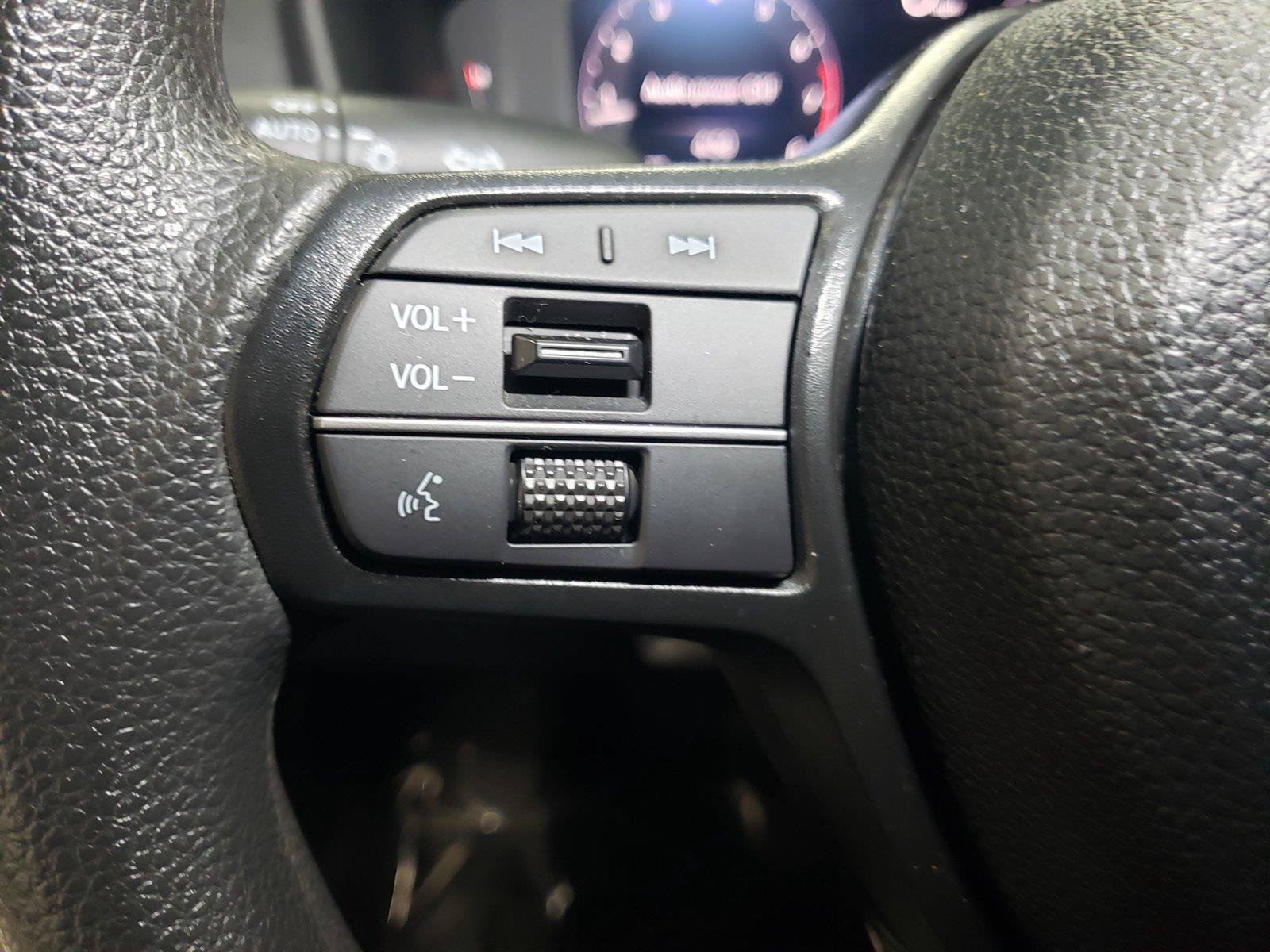 Used 2025 Honda Accord SE image 24