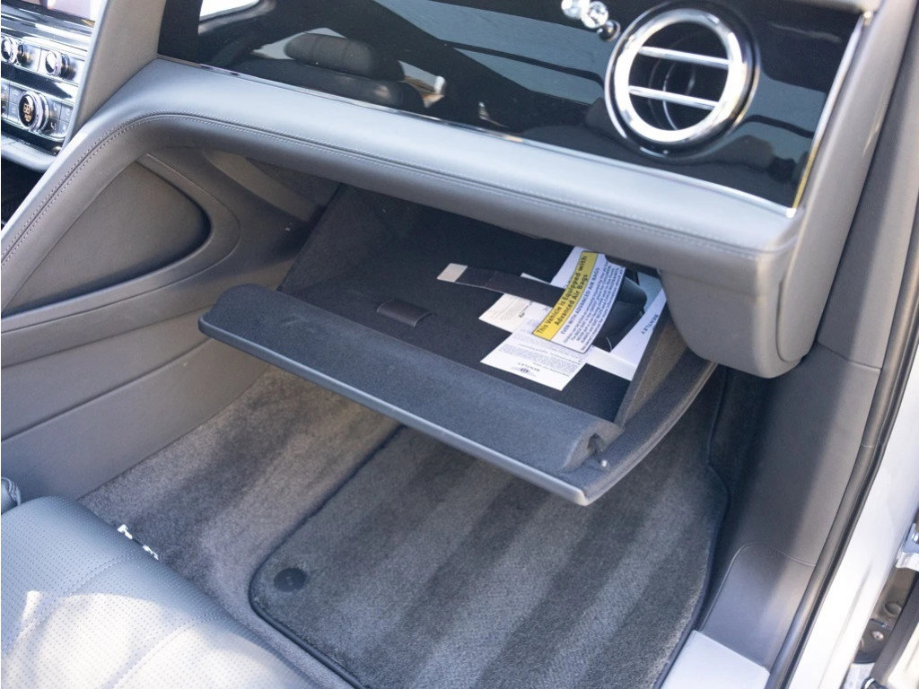 Certified 2024 Bentley Bentayga Extended Wheelbase image 89