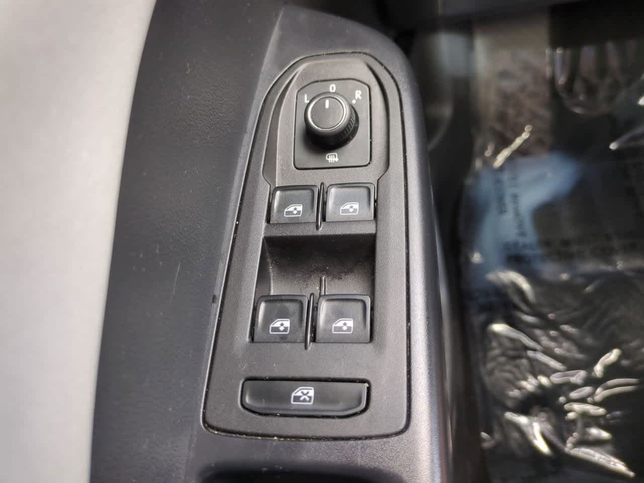 Used 2025 Volkswagen Taos SE AWD/4WD image 22