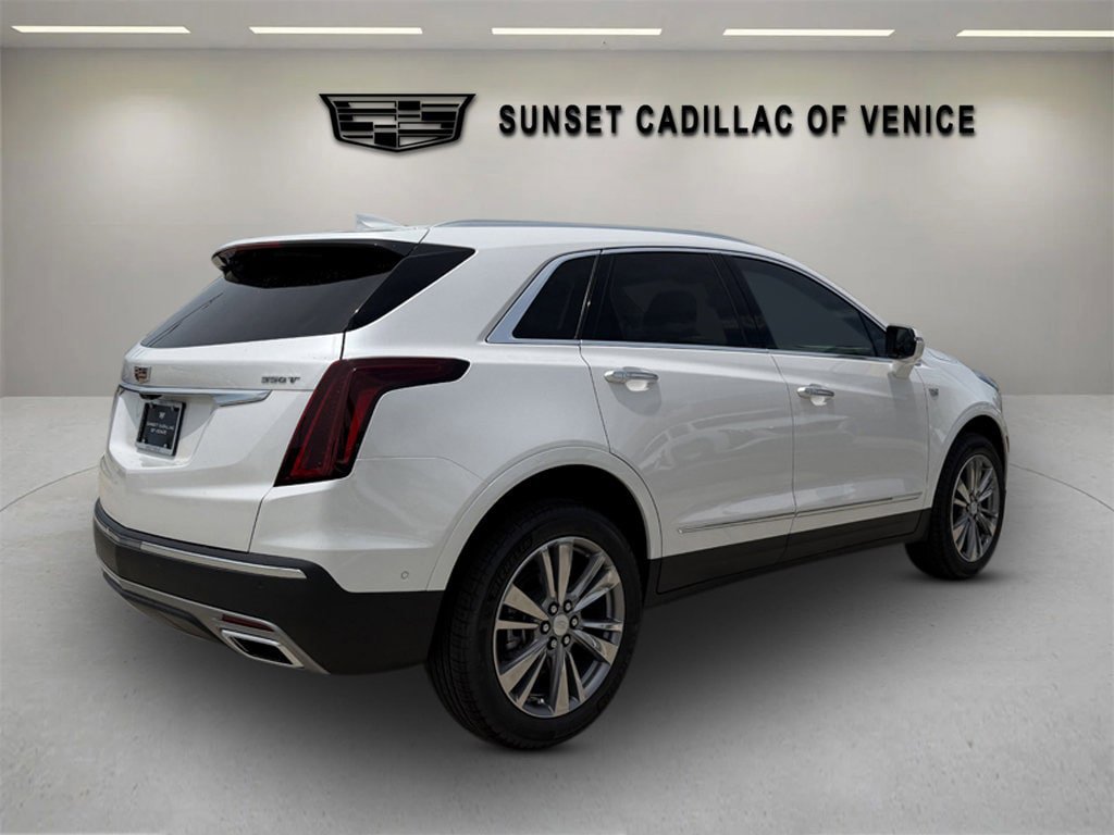 New 2026 Cadillac XT5 Premium Luxury FWD image 3