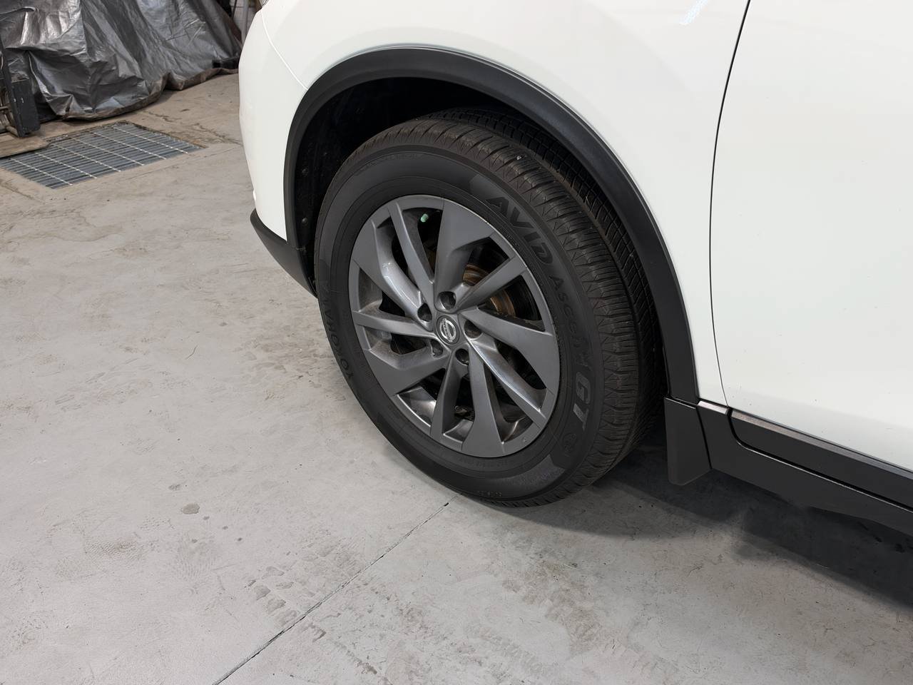 Used 2016 Nissan Rogue SL AWD/4WD image 13