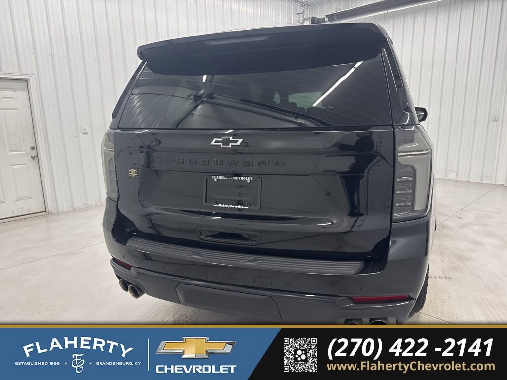Used 2025 Chevrolet Suburban Z71 w/ Comfort Package image 4
