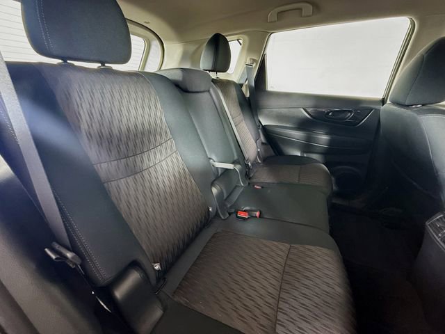Used 2019 Nissan Rogue S AWD/4WD image 26