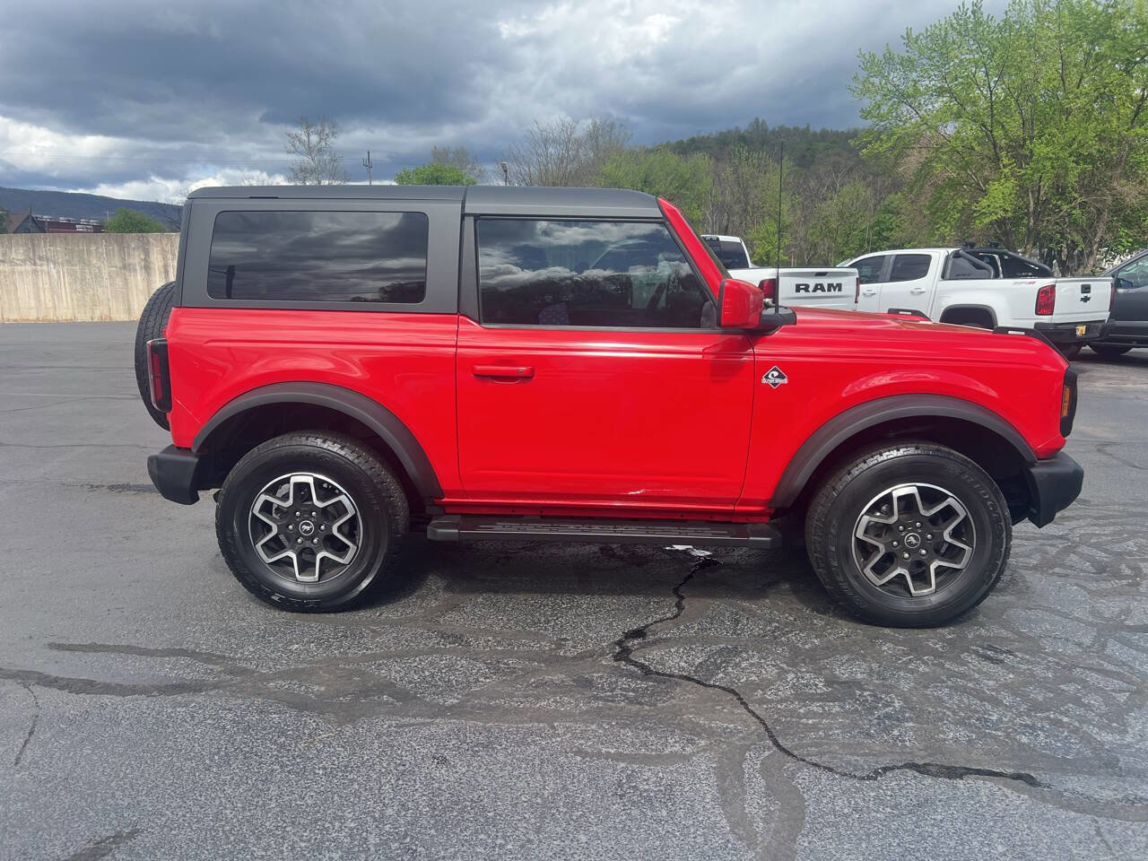 Used 2023 Ford Bronco Outer Banks AWD/4WD image 9