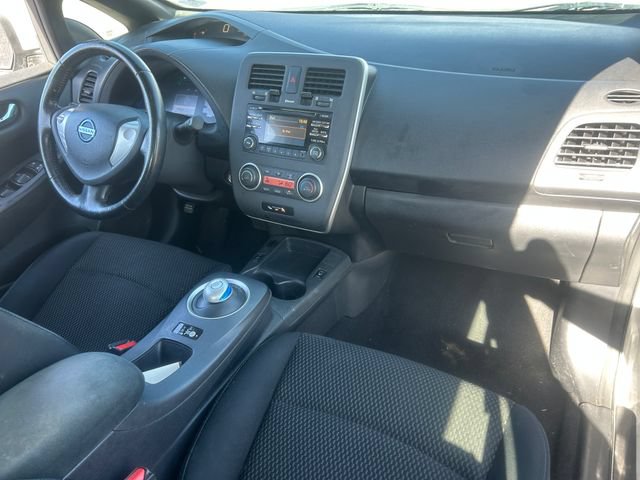 Used 2013 Nissan Leaf S FWD image 29