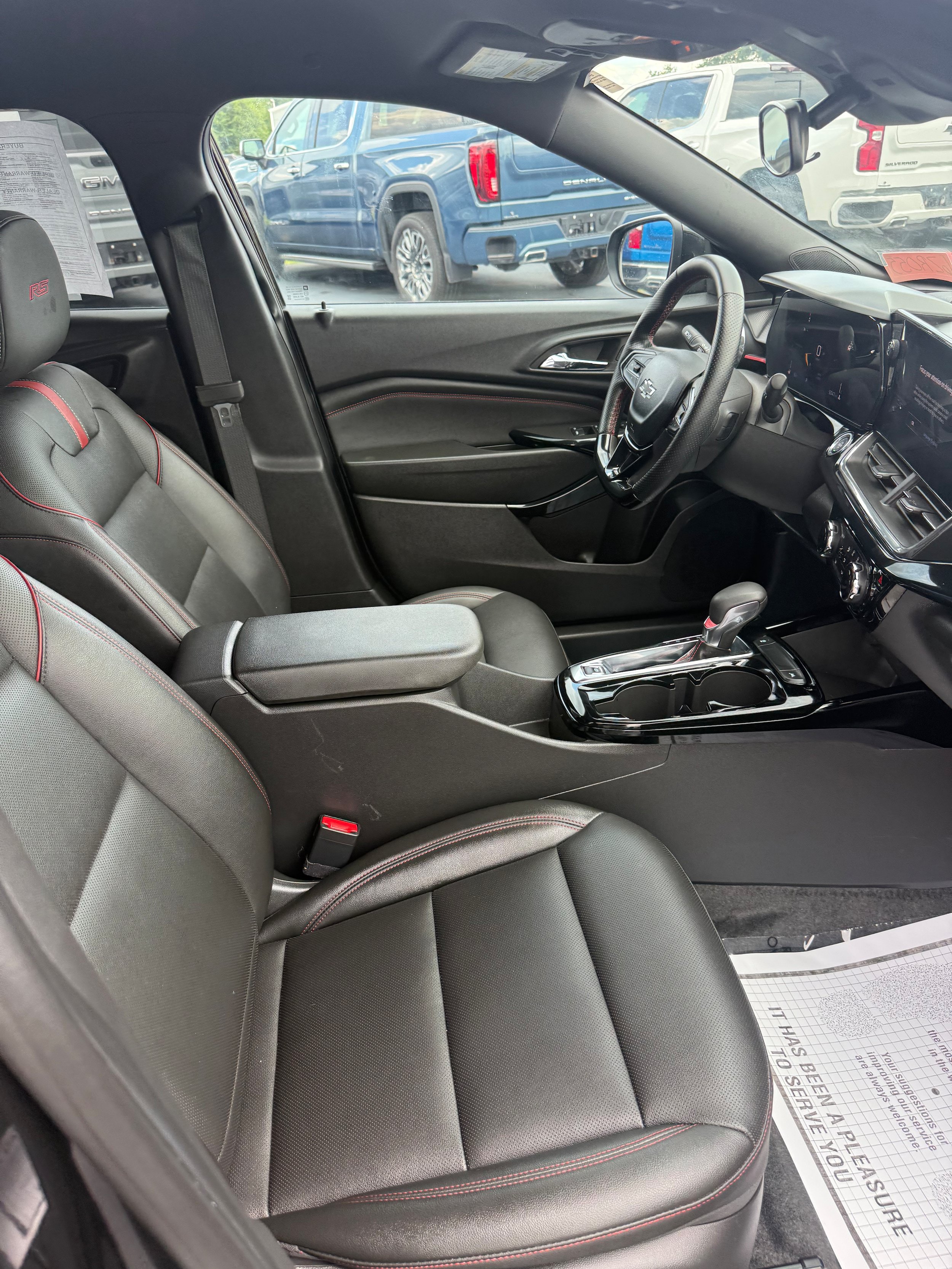 Used 2025 Chevrolet Trax RS w/ Driver Confidence Package FWD image 9