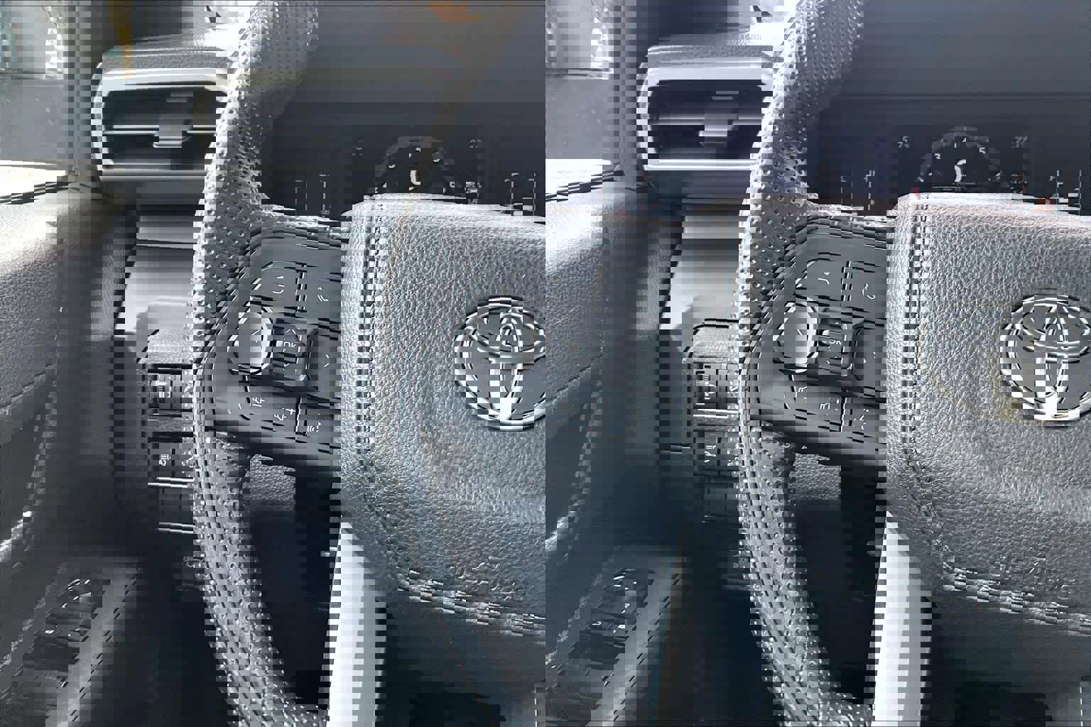 Used 2024 Toyota Tacoma SR w/ SR Upgrade Package image 23