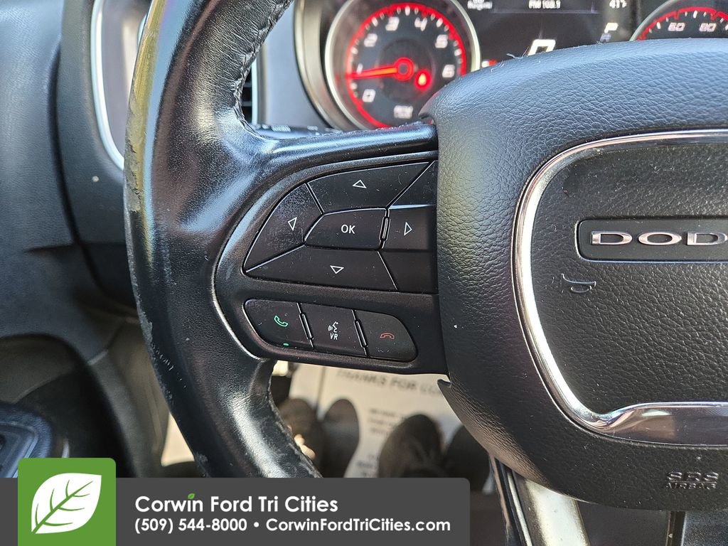 Used 2020 Dodge Charger SXT RWD image 18