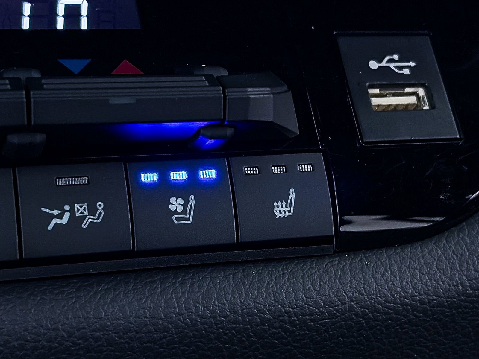 Used 2024 Toyota Sequoia TRD Pro image 25