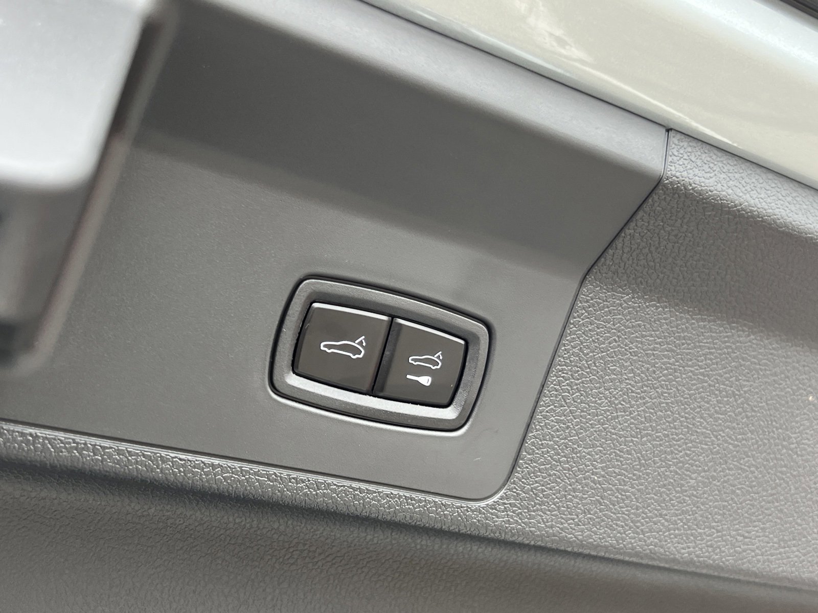 Certified 2025 Porsche Panamera 4 image 22