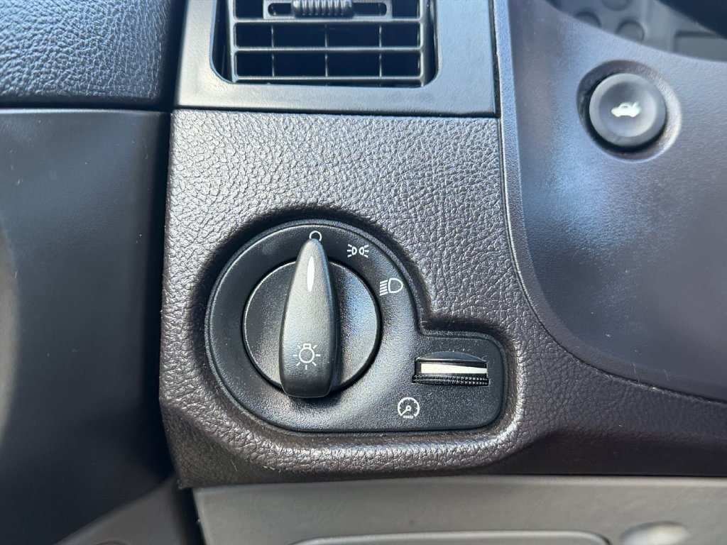 Used 2007 Ford Focus S FWD image 18