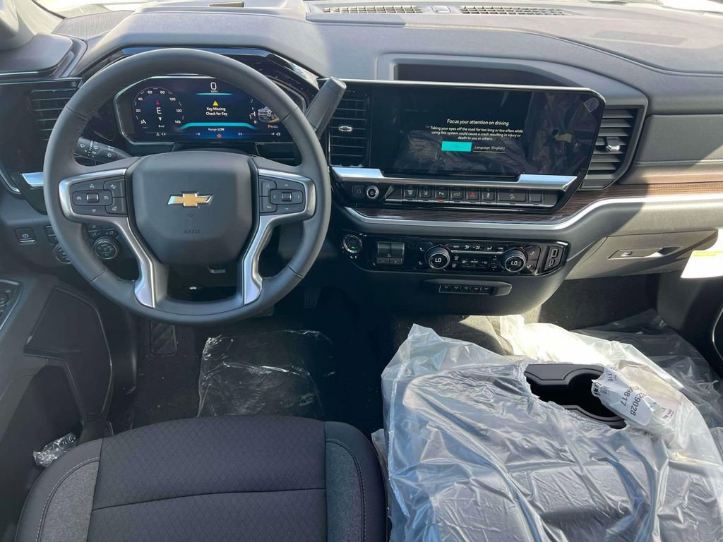 New 2026 Chevrolet Silverado 2500 LT w/ All Star Edition AWD/4WD image 7