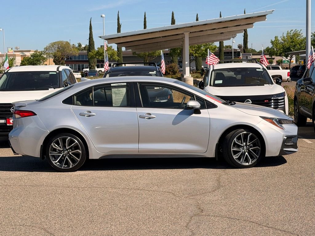 Used 2022 Toyota Corolla SE image 4