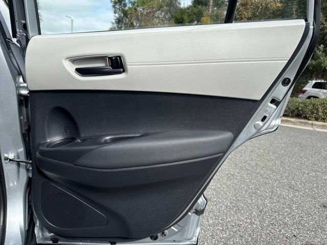 Certified 2024 Toyota Corolla Cross L image 18