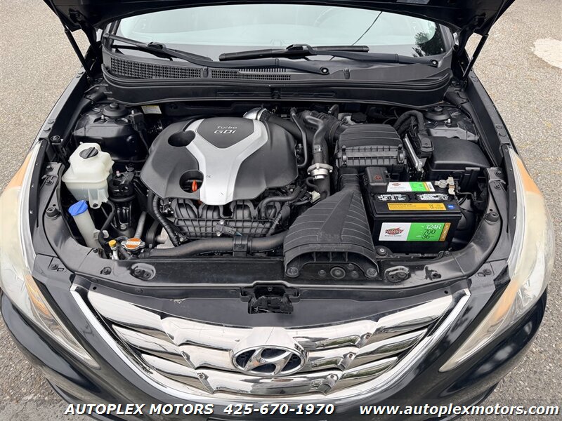 Used 2012 Hyundai Sonata SE FWD image 17