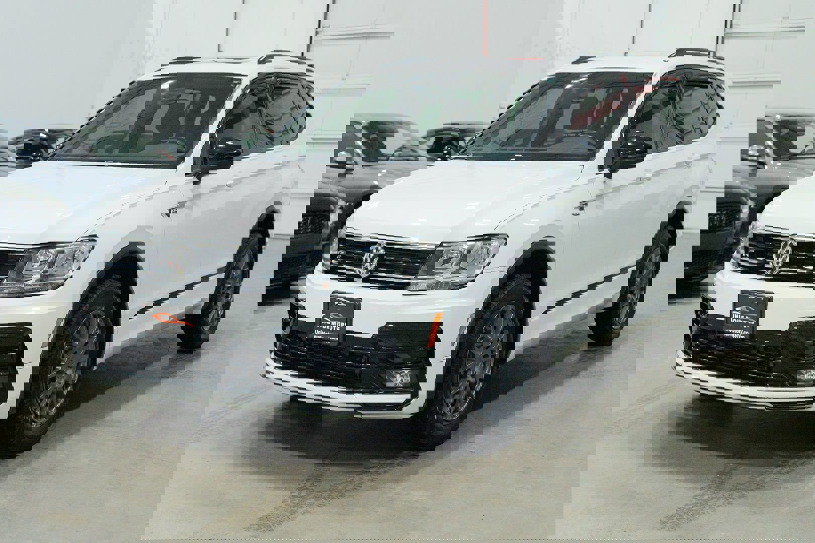 Used 2020 Volkswagen Tiguan SE R-Line w/ 3rd Row Seat Package image 3