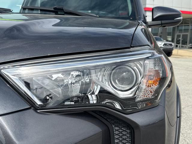 Used 2019 Toyota 4Runner SR5 Premium RWD image 10