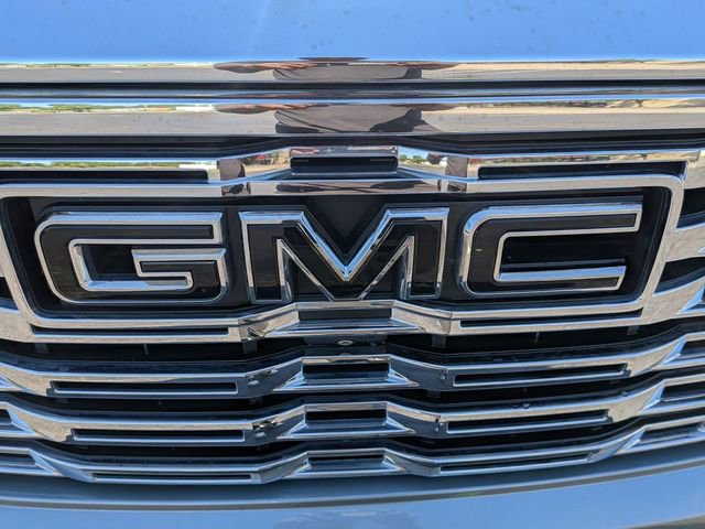 Used 2023 GMC Sierra 1500 Denali w/ Denali Reserve Package AWD/4WD image 9