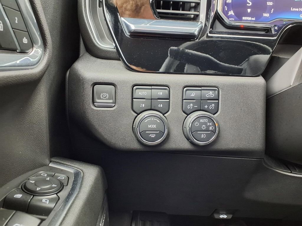 Used 2024 Chevrolet Silverado 1500 LTZ w/ LTZ Premium Package AWD/4WD image 16