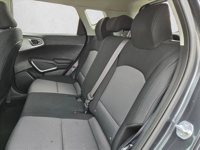 Used 2024 Kia Soul LX w/ Option Group 015 image 17