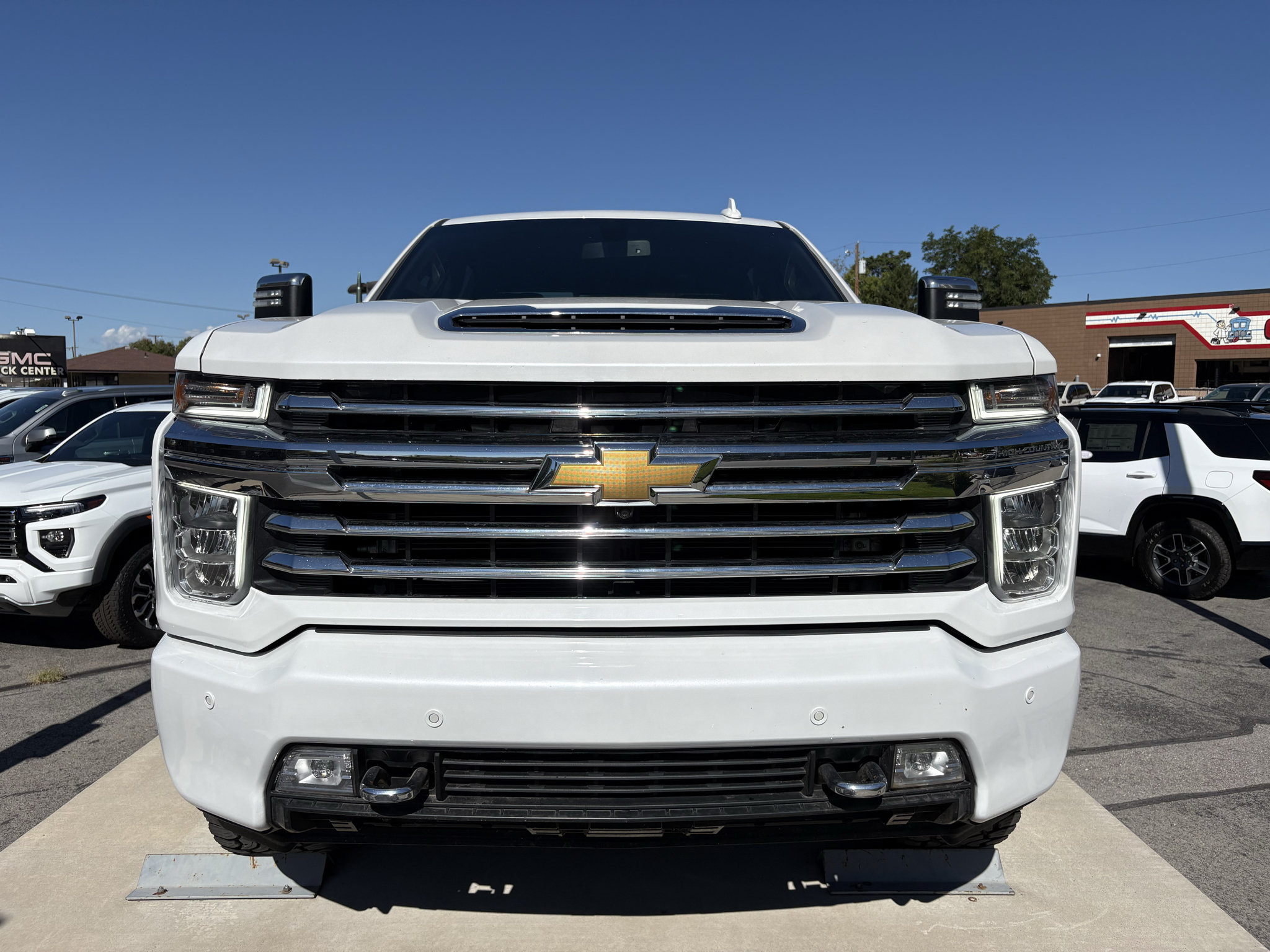 Used 2022 Chevrolet Silverado 3500 High Country AWD/4WD image 14