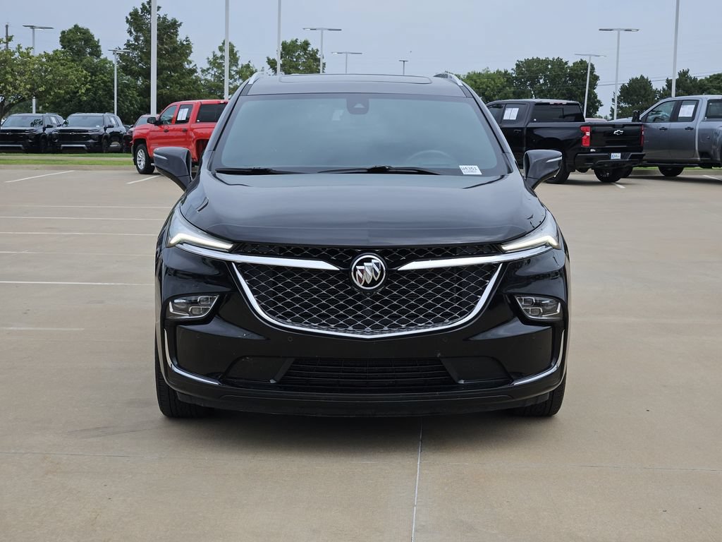 Used 2024 Buick Enclave Avenir w/ Avenir Technology Package AWD/4WD image 2