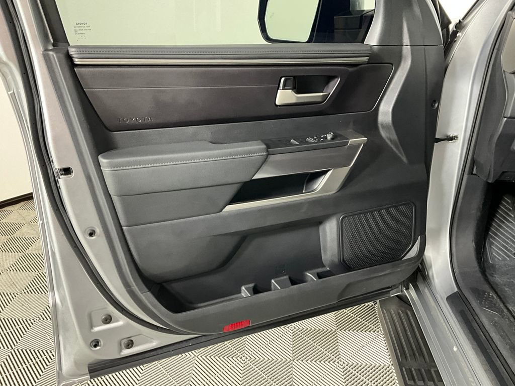 Used 2023 Toyota Sequoia SR5 w/ SR5 Premium Package AWD/4WD image 18