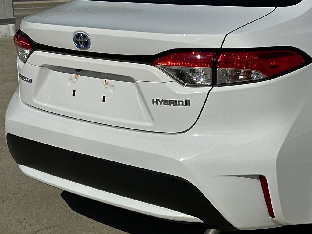 Used 2021 Toyota Corolla LE FWD image 5