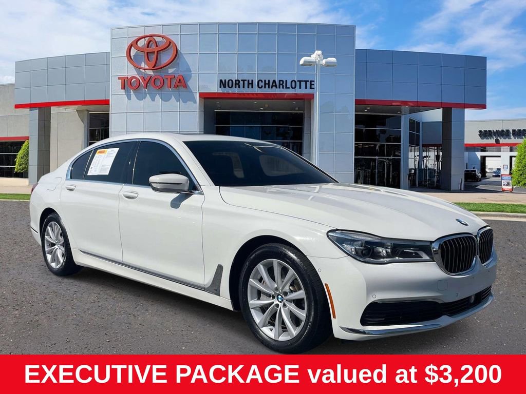 Used 2019 BMW 750i xDrive w/ Executive Package AWD/4WD image 1