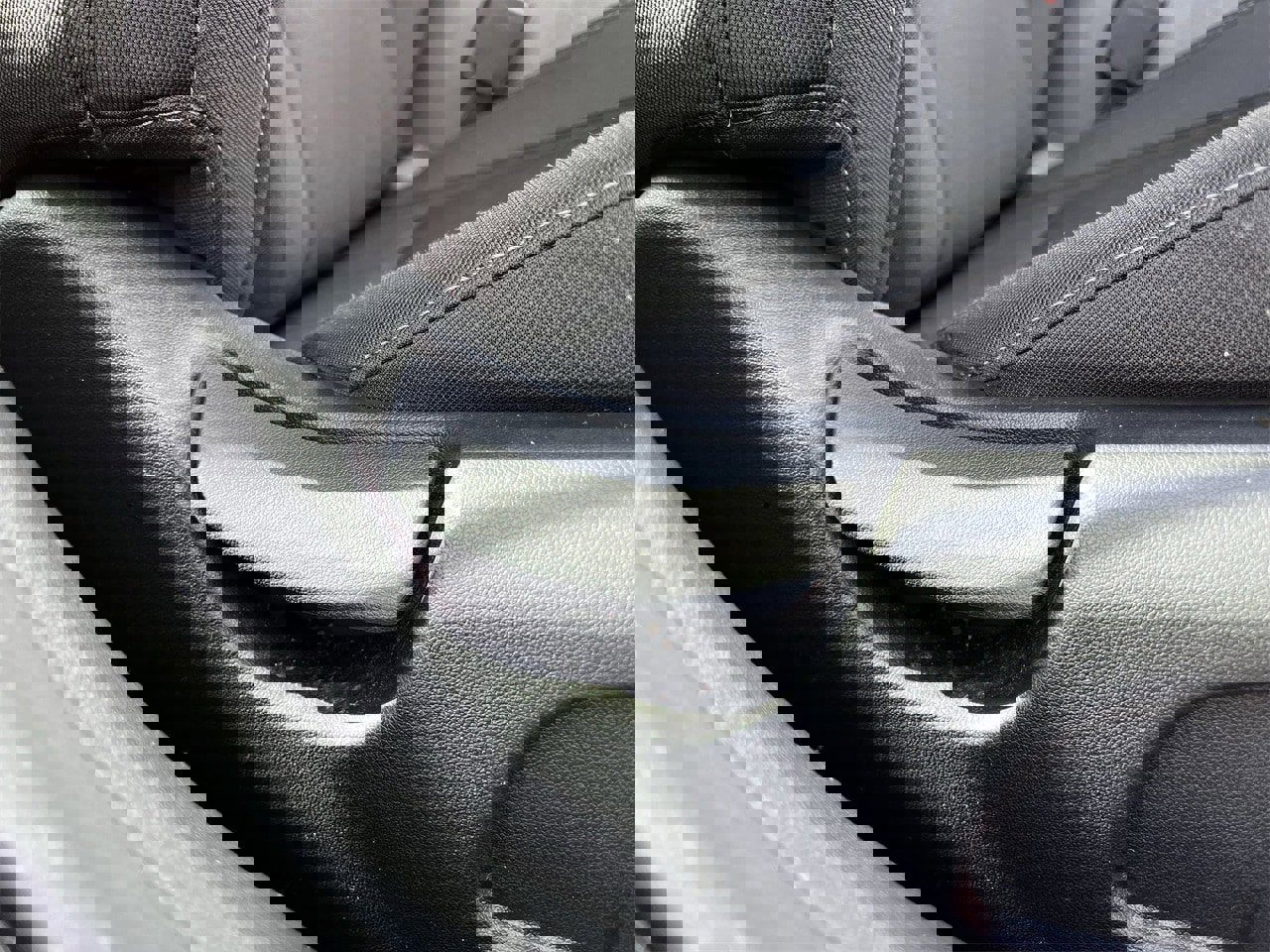 Used 2023 Hyundai Elantra SEL w/ Convenience Package image 25