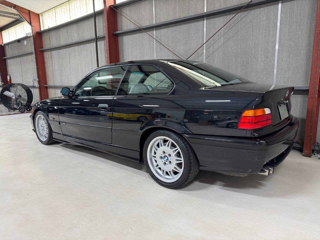 Used 1995 BMW M3 Coupe image 9