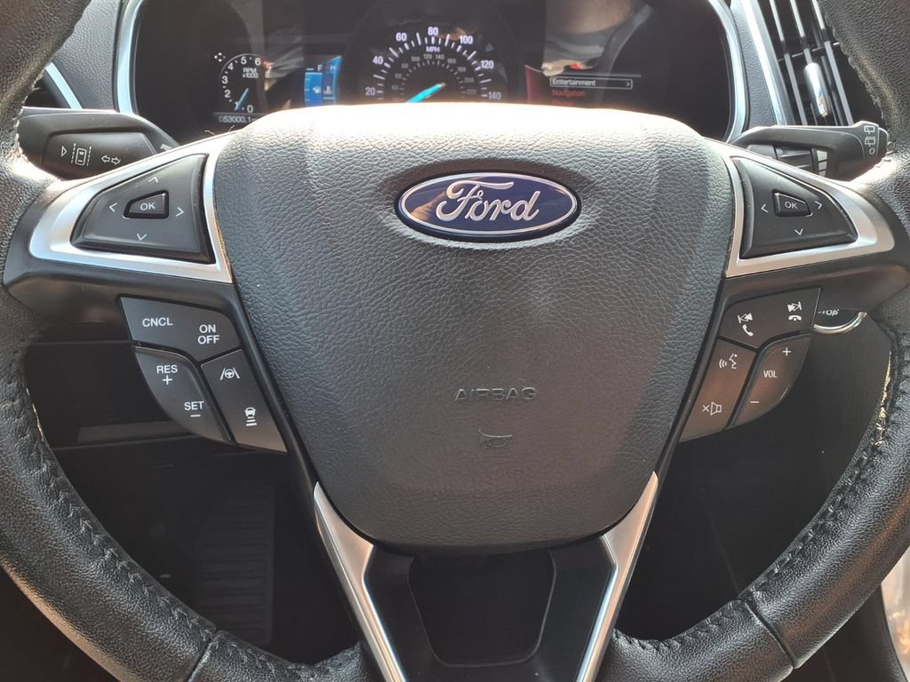 Used 2019 Ford Edge Titanium FWD image 19