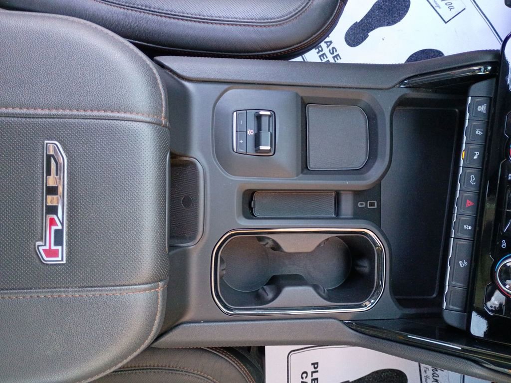 Used 2024 GMC Sierra 2500 AT4 w/ AT4 Premium Plus Package image 25