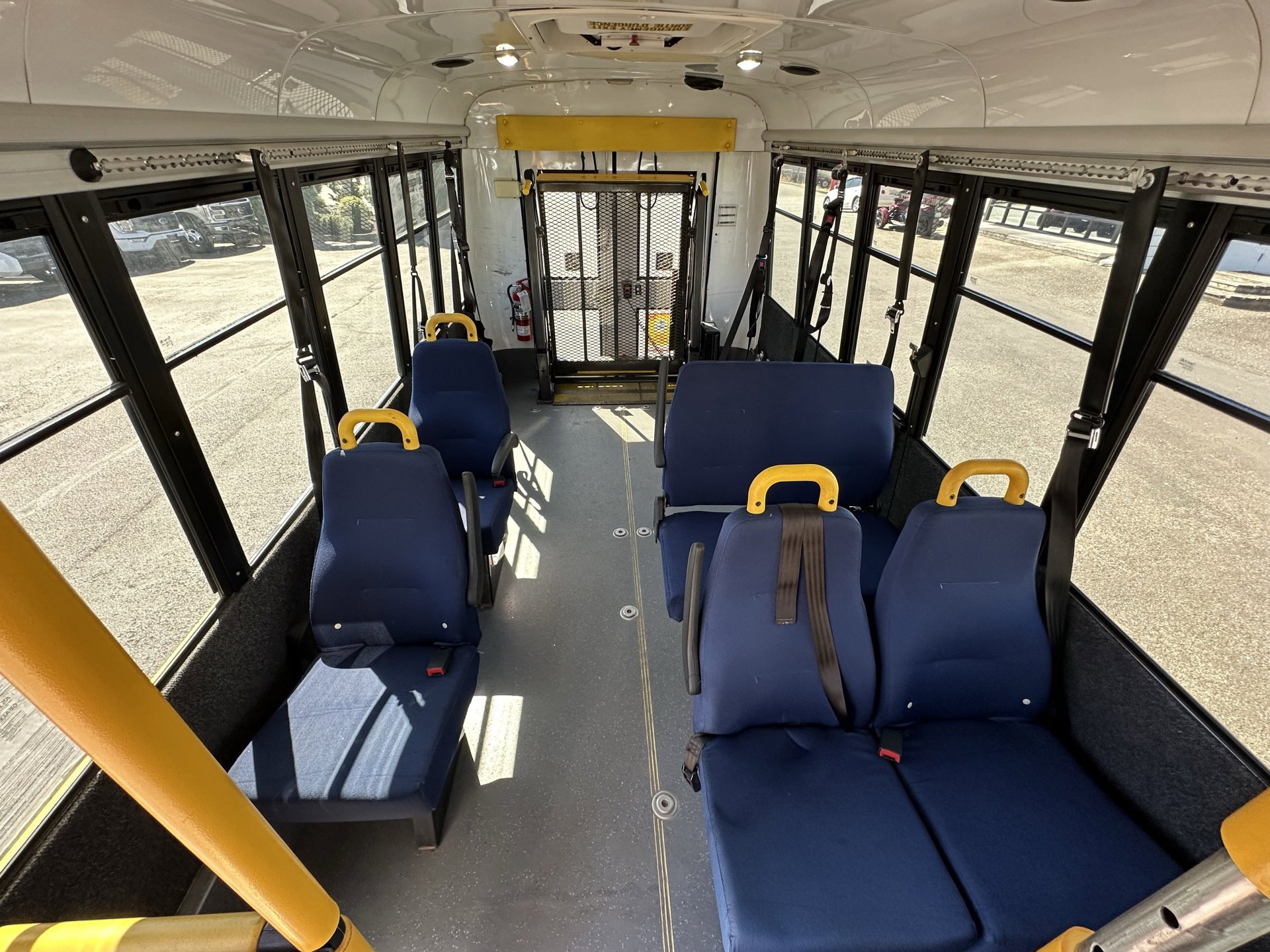 Used 2014 Chevrolet Express 3500 image 11