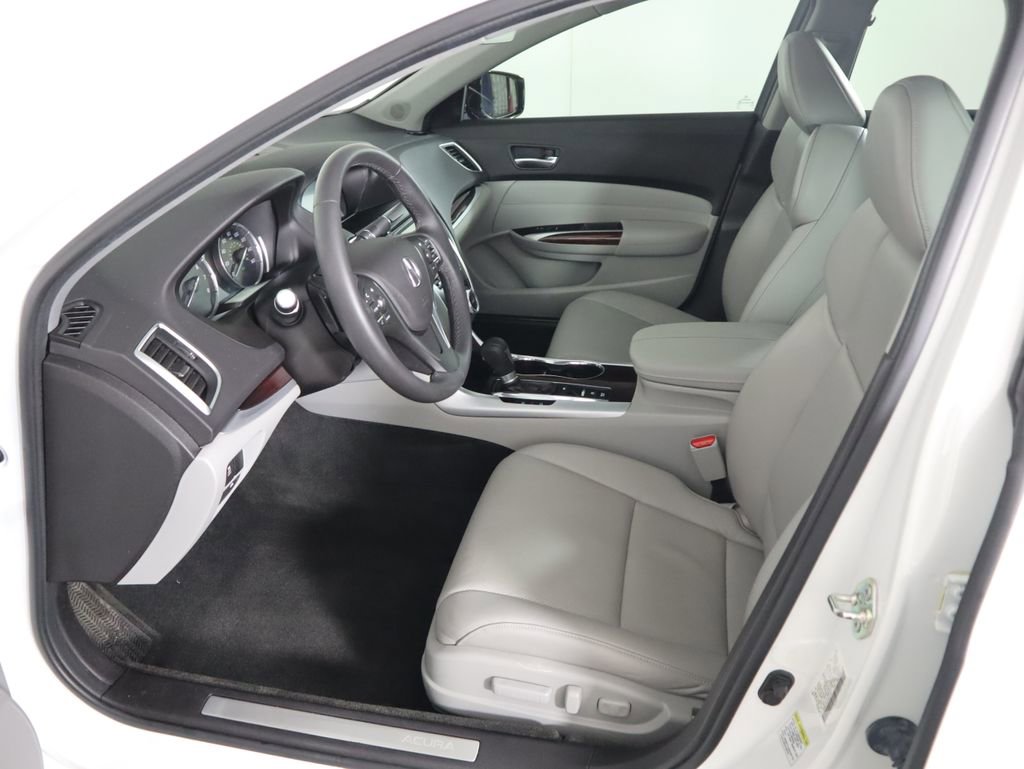 Used 2015 Acura TLX w/ Technology Package image 19
