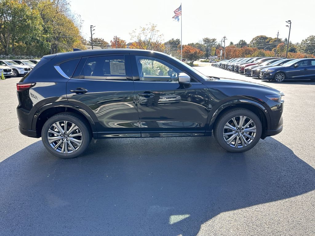 New 2025 MAZDA CX-5 Signature image 9