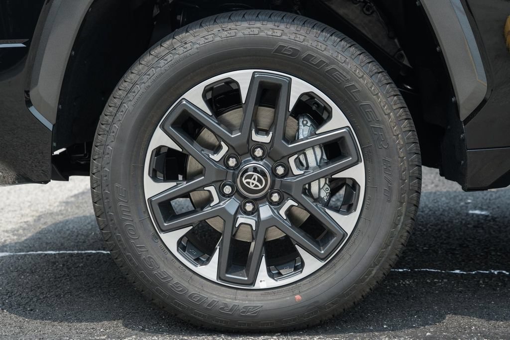 New 2026 Toyota Tundra Limited AWD/4WD image 17