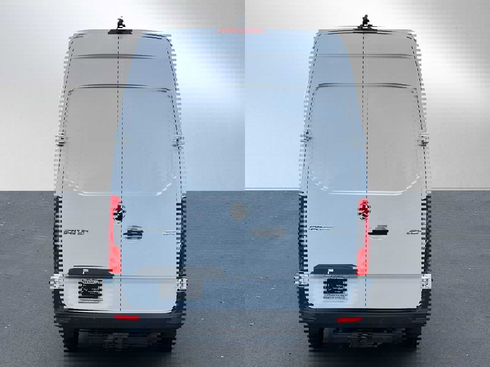 Used 2024 Mercedes-Benz Sprinter 2500 image 4