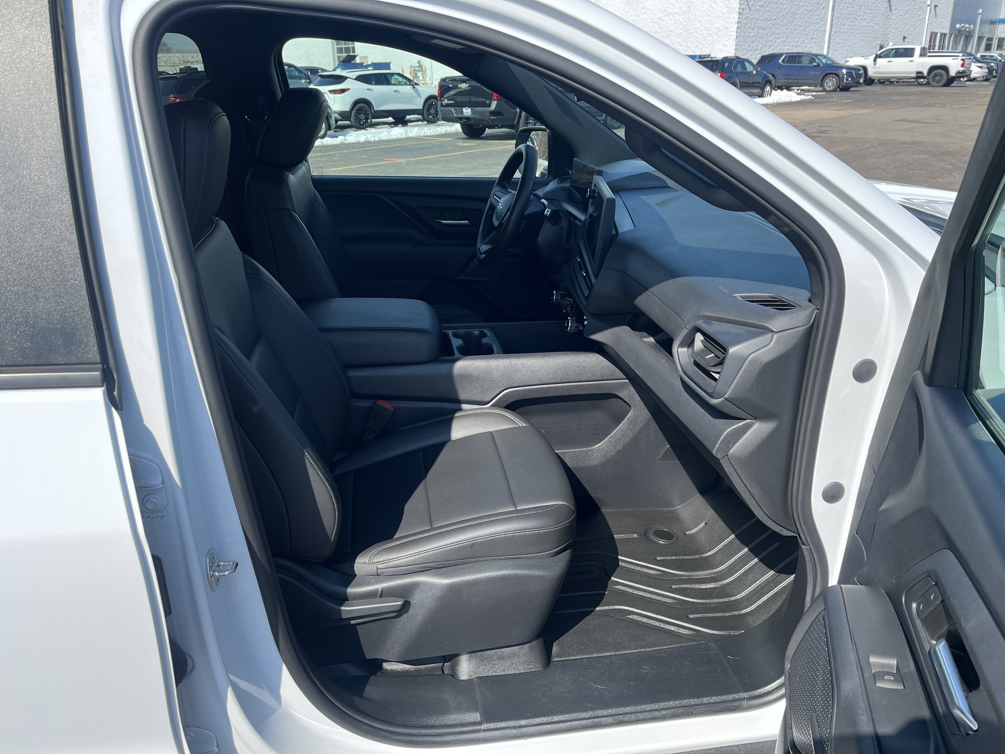 Used 2024 Chevrolet Silverado EV W/T image 17