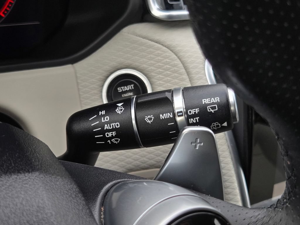 Used 2020 Land Rover Range Rover Velar R-Dynamic S AWD/4WD image 27