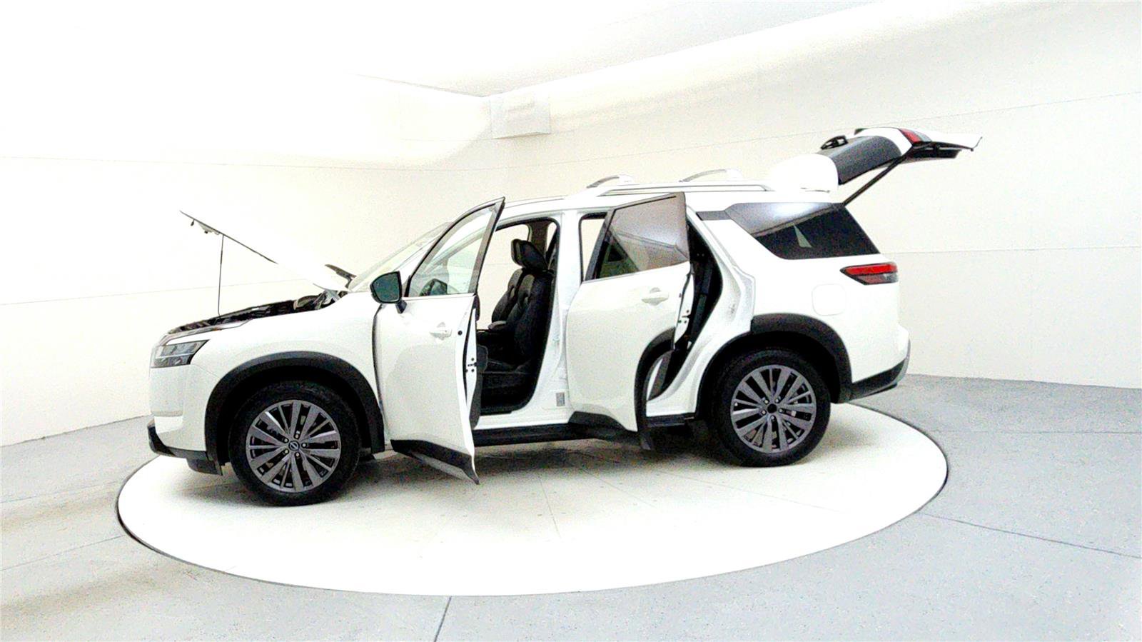 Used 2023 Nissan Pathfinder SL w/ SL Premium Package image 10