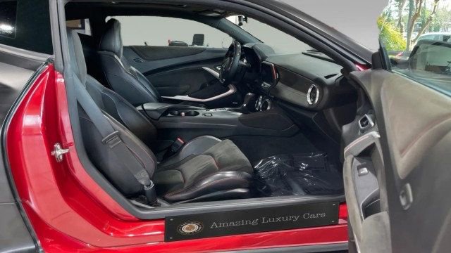 Used 2018 Chevrolet Camaro ZL1 RWD image 11