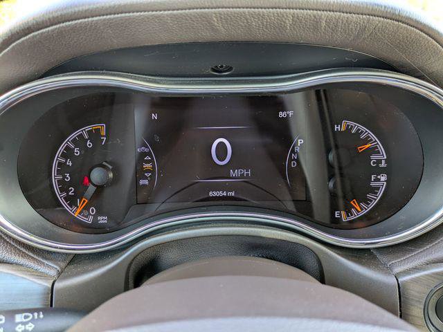 Certified 2020 Jeep Grand Cherokee Overland w/ Trailer Tow Group IV image 32