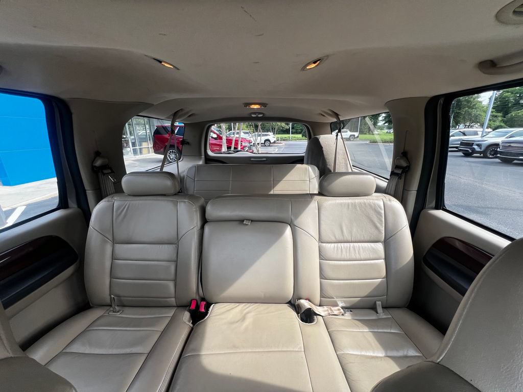 Used 2005 Ford Excursion Limited AWD/4WD image 17