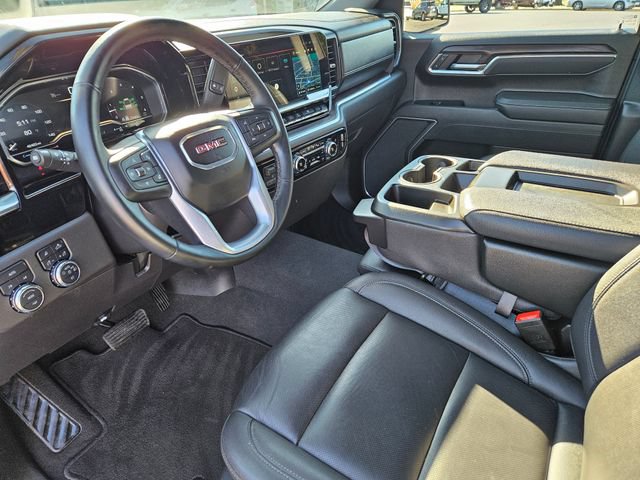 Used 2025 GMC Sierra 1500 SLT AWD/4WD image 13