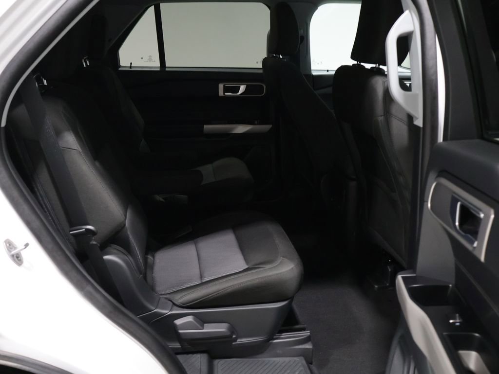 Used 2024 Ford Explorer XLT AWD/4WD image 19