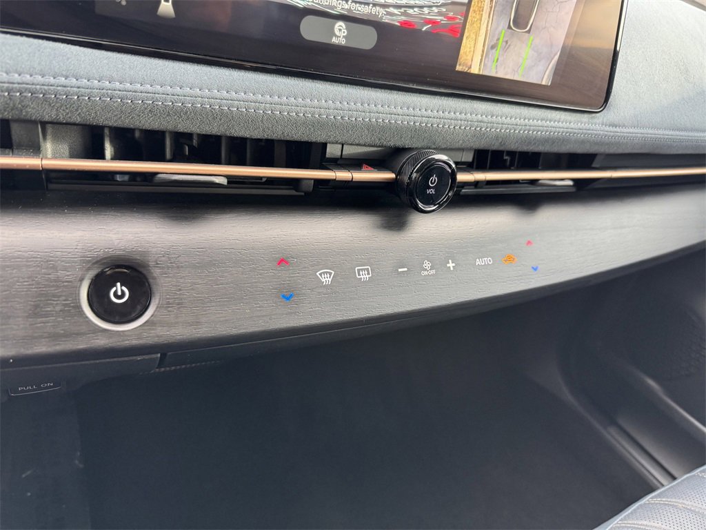 Used 2023 Nissan Ariya image 25