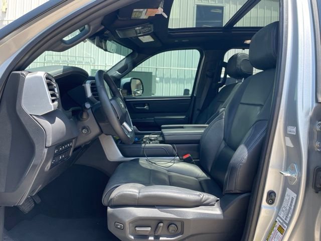 Used 2023 Toyota Sequoia Platinum AWD/4WD image 2