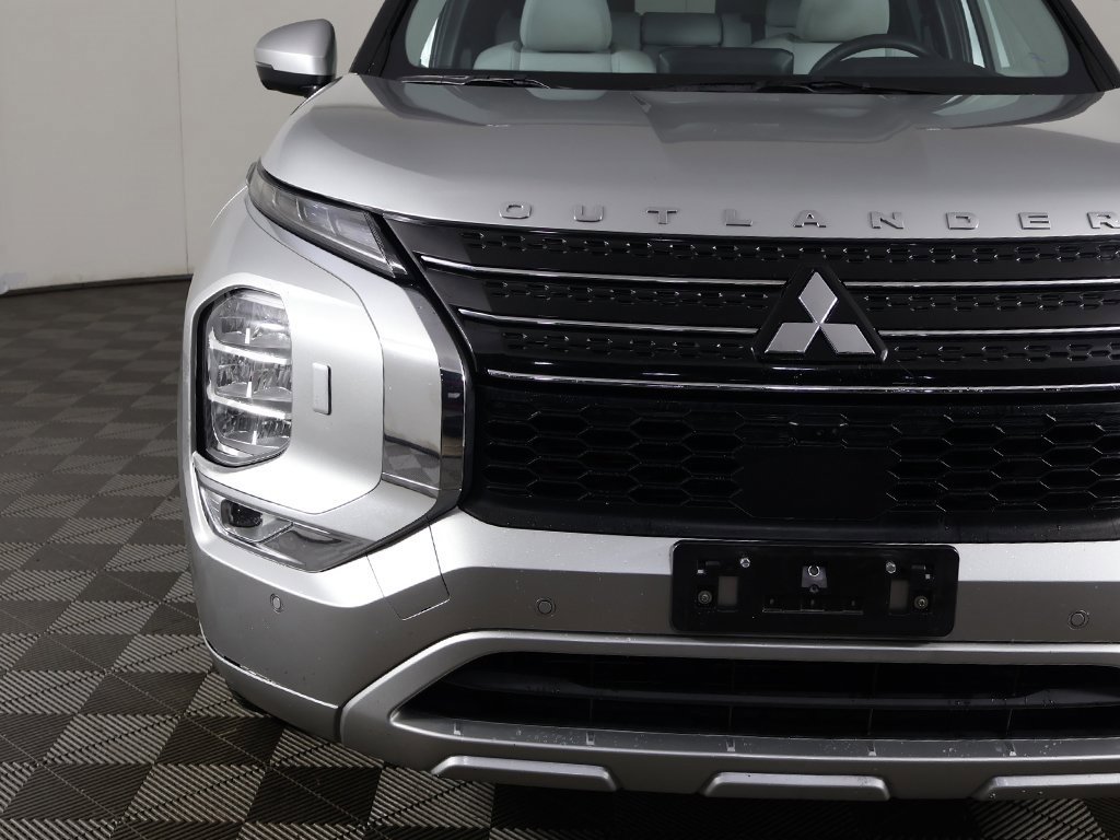 Used 2023 Mitsubishi Outlander SEL image 15