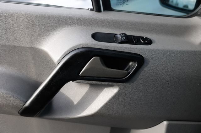 Used 2016 Mercedes-Benz Sprinter 2500 image 32